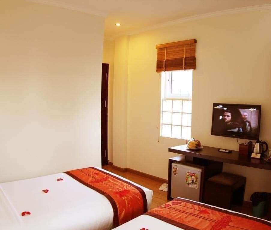 Rising Dragon Hotel Hanoi Esterno foto
